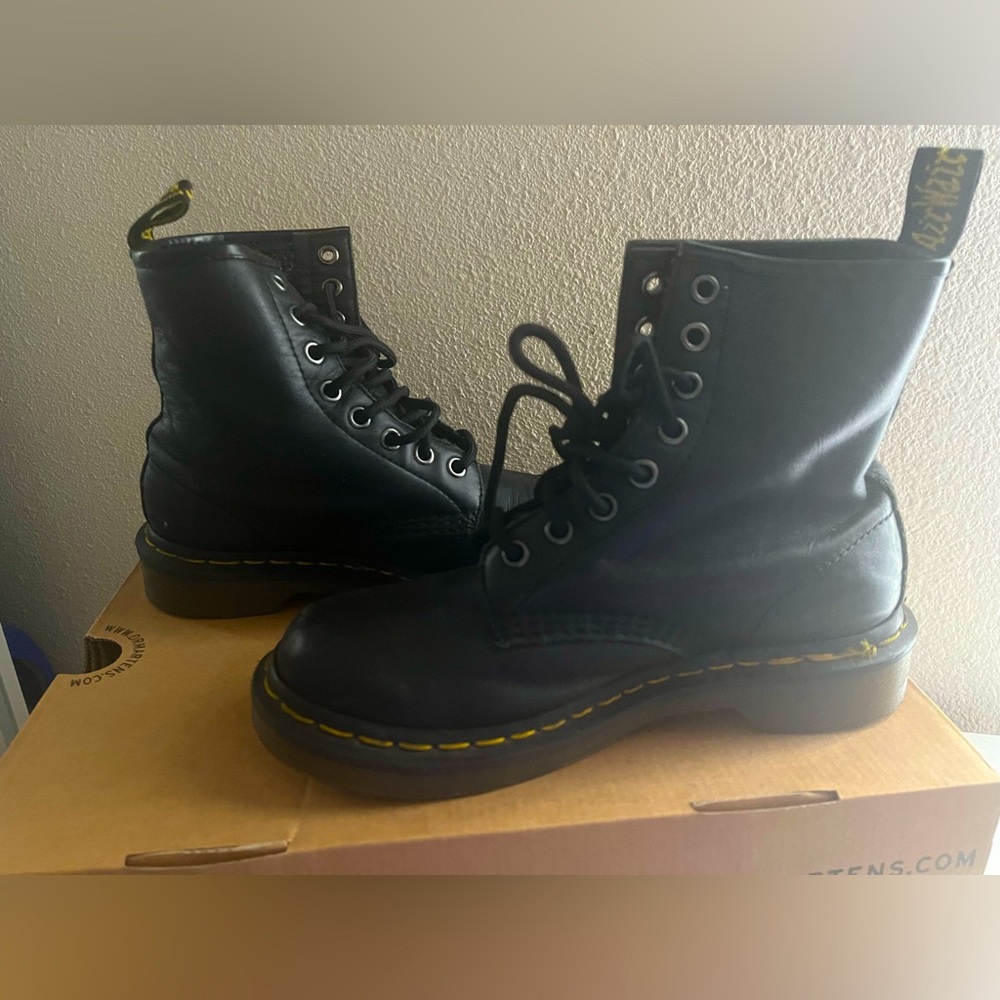Dr. Martens 1460 W black size 5